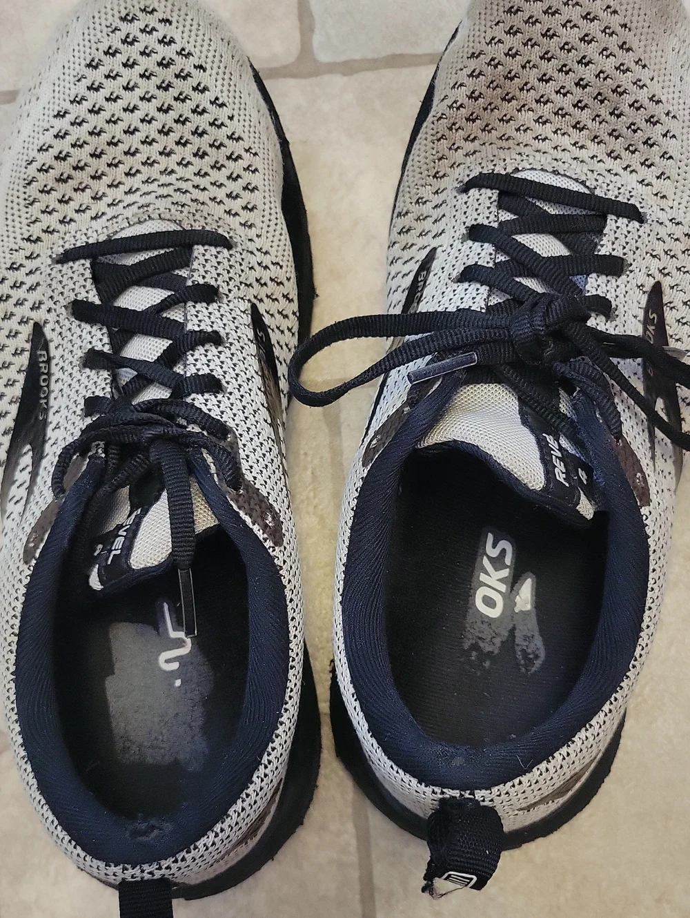 Brooks Revel 4 Running Shoes 9.5